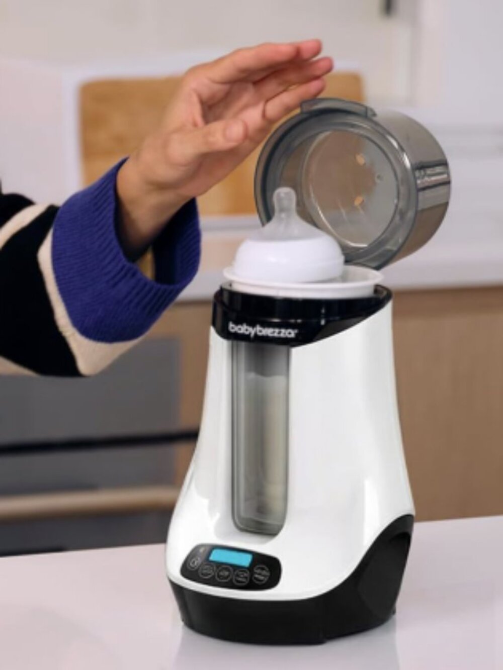 Baby Brezza Bottle Warmer & Formula Dispenser - White with Smoke Lid - Picture 3 of 5